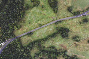 Nans-sous-sainte-Anne, derin çukur mağarası 