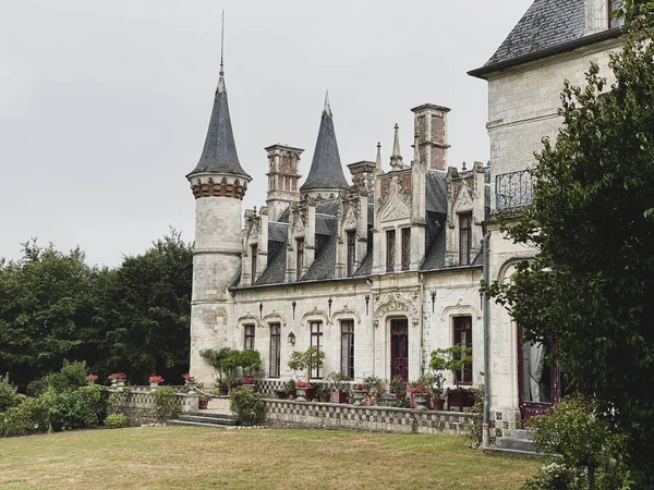 Prestigioso Novo Castelo Gótico Regniere Ecluse Departamento Somme França Picardia — Fotografia de Stock