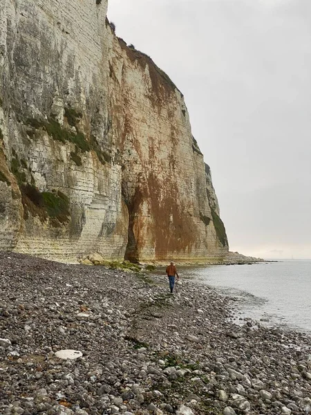 Veulettes Sur Mer Francie Srpna 2020 Nepoznatelní Lidé Procházejí Blízkosti — Stock fotografie