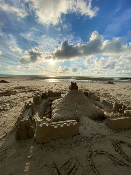 Achterlicht Van Zon Zandkasteel Het Strand Van Wimereux Opaalkust — Stockfoto