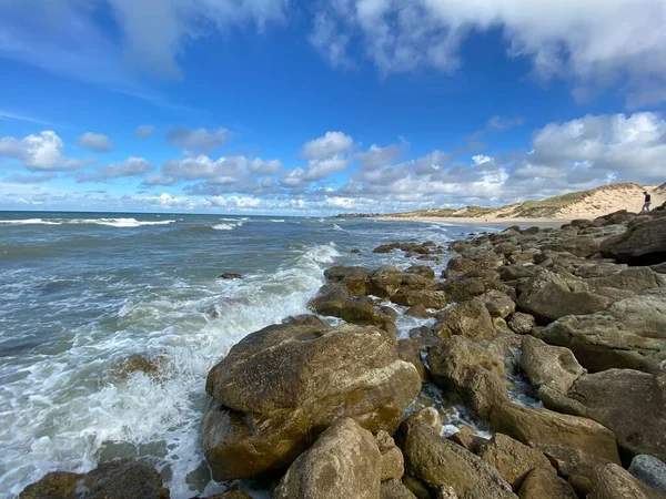 Vue Ambleteuse France Sur Les Vagues Brisant Sur Les Rochers — Photo