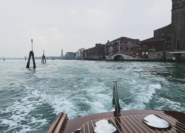 Vue Sur Lagon Depuis Bateau Taxi Laissant Derrière Elle Venise — Photo