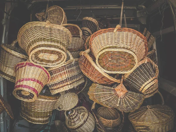 Wicker Basket Van Artisan Going Sell Them Craft Market Avioth — Stock Photo, Image