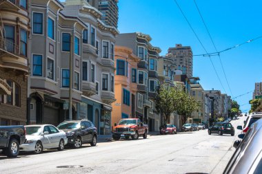 San Francisco, California 'da bir sokak.