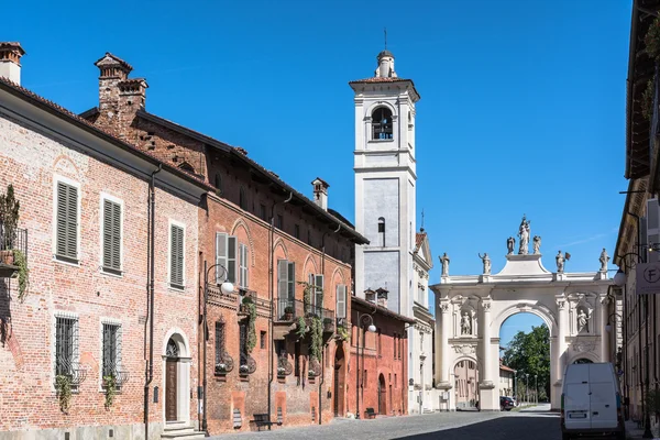 Arco trionfale a Cherasco, Italia — Foto Stock