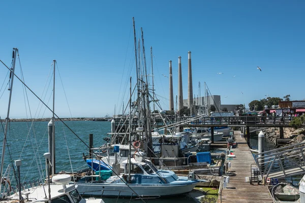 Човни в порту в Morro Bay, штат Каліфорнія — стокове фото