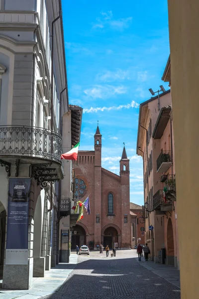 Città vecchia di Alba, Italia — Foto Stock