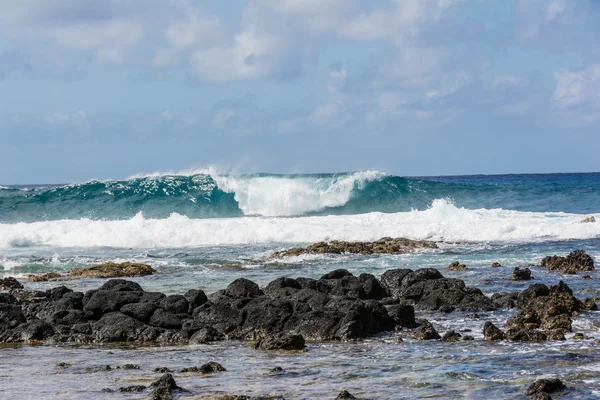 Las olas en la playa —  Fotos de Stock