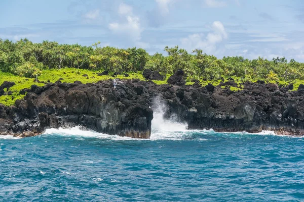 Partján az északi szélesség wai'anapanapa, maui — Stock Fotó