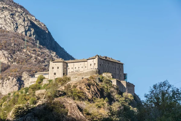 Bard fort aosta Vadisi