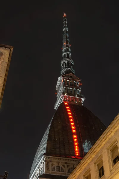 Światło i sztuki na Mole Antonelliana, Turyn — Zdjęcie stockowe