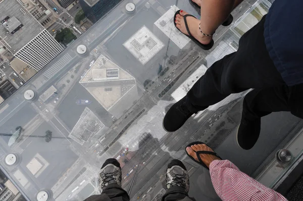 Cam balkon skydeck vasıl ayağa