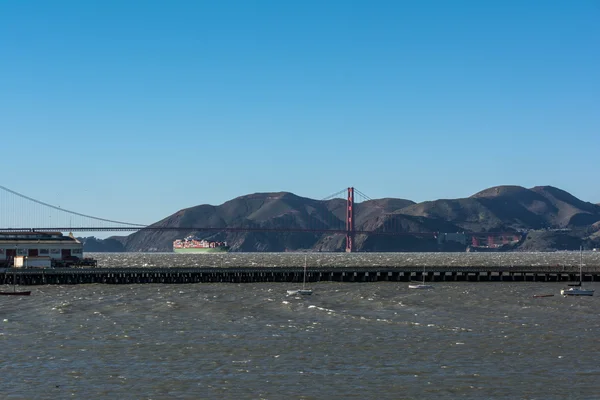 La bahía, el puente y el viento — Foto de Stock