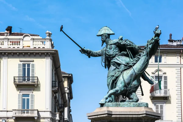 La statua equestre di Fernando di Savoia, Torino — Foto Stock