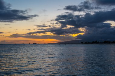 Günbatımı Waikiki, Ohau, Hawaii