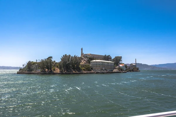 Alcatraz é da Baía, São Francisco — Fotografia de Stock