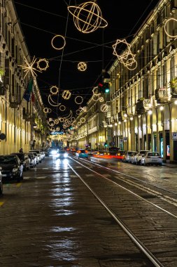Işık ve Po Turin Noel zaman İtalya üzerinden sanat