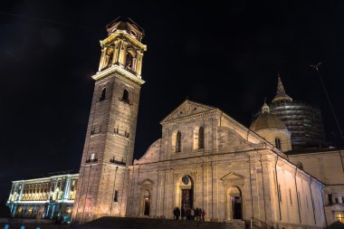 Turin katedral, İtalya'nın gece görünümü