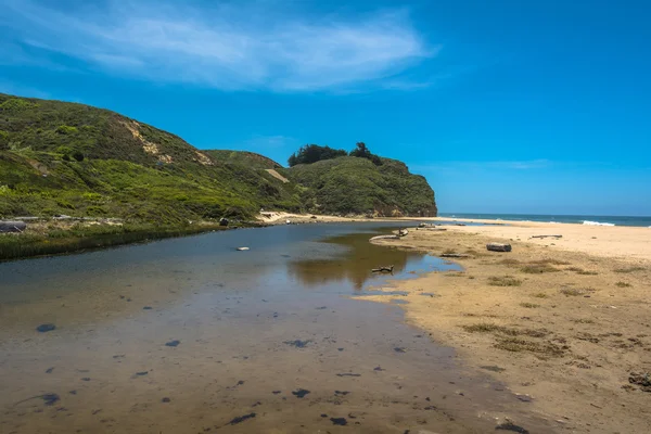 Plage de sable à PomMosco Beach, Californie — Photo