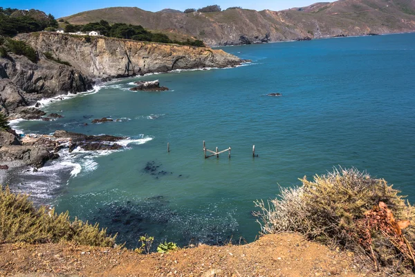 La costa lungo Point Bonita, California — Foto Stock