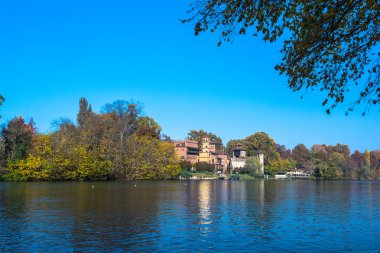 Turin, Ita Po Nehri boyunca Castle