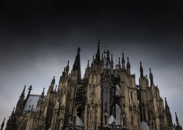 Catedral de Colônia contra o céu na Alemanha — Fotografia de Stock