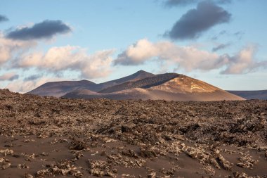 Lanzarote Adası, Kanarya Adaları 'ndaki Timanfaya Ulusal Parkı' nın volkanik manzarası