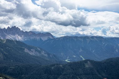Güney Tyrol, İtalya 'daki Seiser Alm manzara manzarası .