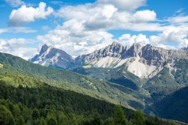 Güney Tyrol, İtalya 'daki Seiser Alm manzara manzarası .