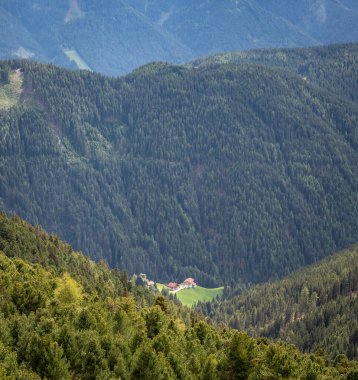 Güney Tyrol, İtalya 'daki Seiser Alm manzara manzarası .