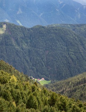 Güney Tyrol, İtalya 'daki Seiser Alm manzara manzarası .