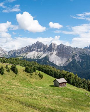 Güney Tyrol, İtalya 'daki Seiser Alm manzara manzarası .