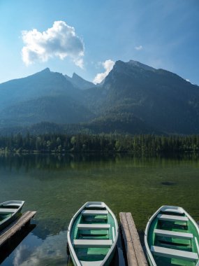 Almanya, Bavyera 'daki Hintersee Gölü .