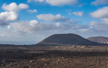 Lanzarote Adası, Kanarya Adaları 'ndaki Timanfaya Ulusal Parkı' nın volkanik manzarası