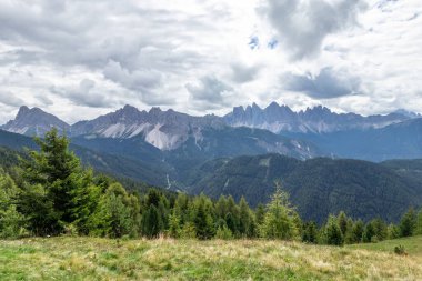 Güney Tyrol, İtalya 'daki Seiser Alm manzara manzarası .