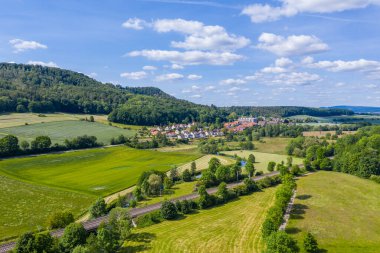 Almanya 'da bir köy manzarası üzerine panorama .