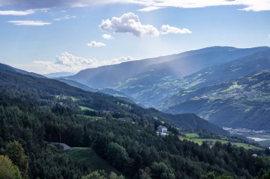 Güney Tyrol, İtalya 'daki Seiser Alm manzara manzarası .