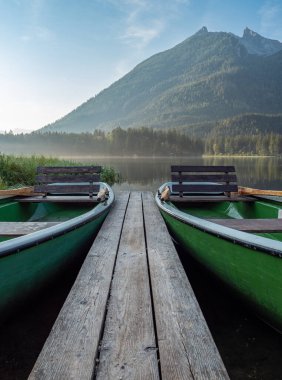 Almanya, Bavyera 'daki Hintersee Gölü .