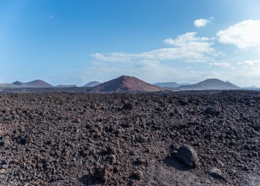 Lanzarote Adası, Kanarya Adaları 'ndaki Timanfaya Ulusal Parkı' nın volkanik manzarası