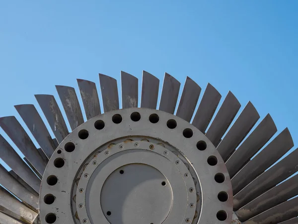 Turbina Vapor Contra Cielo Azul —  Fotos de Stock