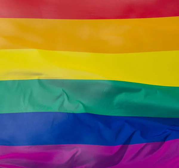 Bandera Del Arco Iris Sol Contra Cielo Azul — Foto de Stock