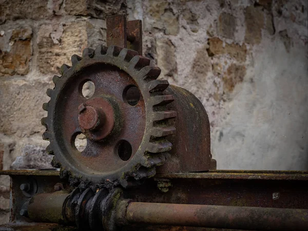 Attrezzo Pignone Meccanismo Vintage Contro Vecchia Parete — Foto Stock