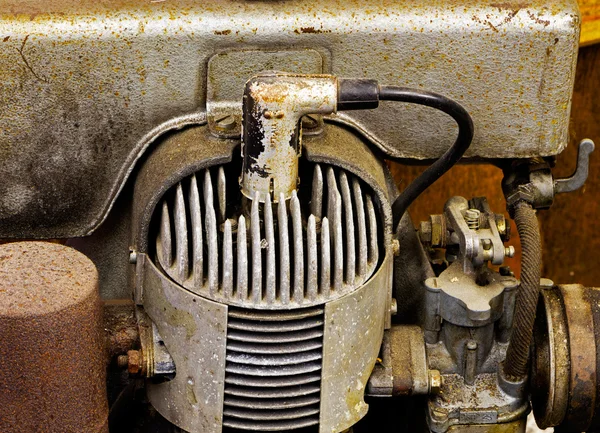 Mechanische onderdelen van een oude motor — Stockfoto