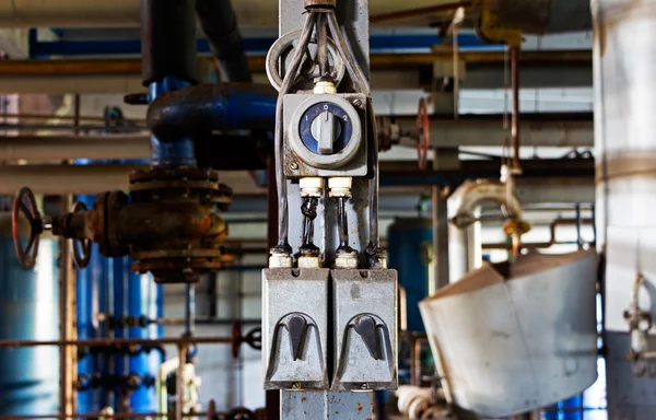 Old electrical switch in abandoned factory — Stock Photo, Image