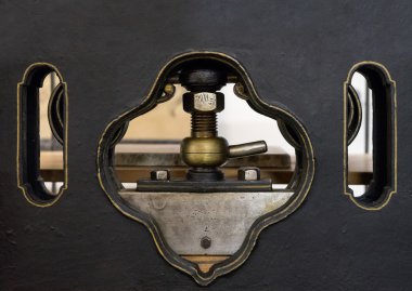 Matbaa makinesinde ve Bolt