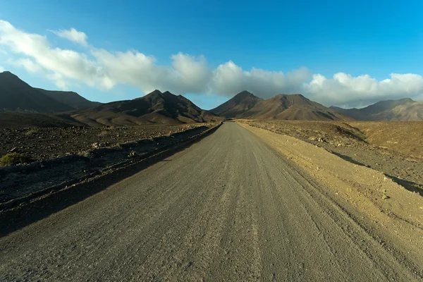 La route dans les montagnes de Fuerteventura dans la région Jandia — Photo