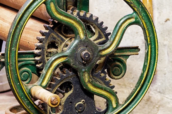Pinion gear with wheel of old mechanical  device — Stock Photo, Image