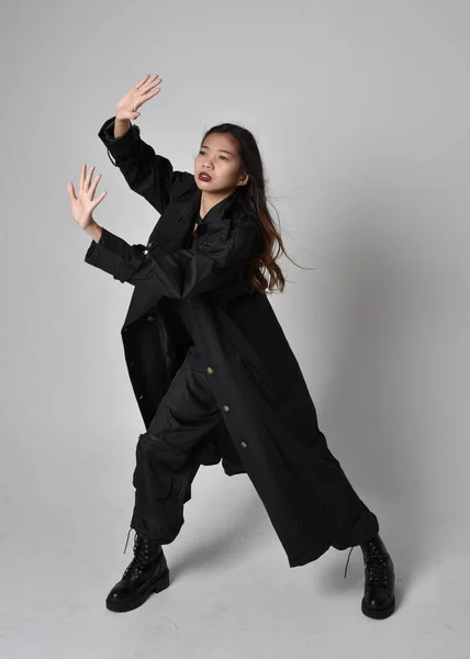 Full Length Portrait Pretty Young Asian Girl Wearing Black Tank — Foto Stock
