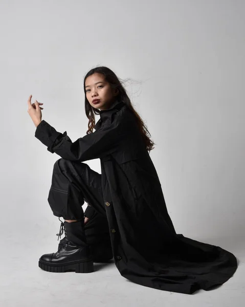 Full Length Portrait Pretty Young Asian Girl Wearing Black Tank — Φωτογραφία Αρχείου