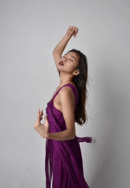 Close Portrait Pretty Brunette Asian Girl Wearing Purple Flowing Gown — Stok fotoğraf